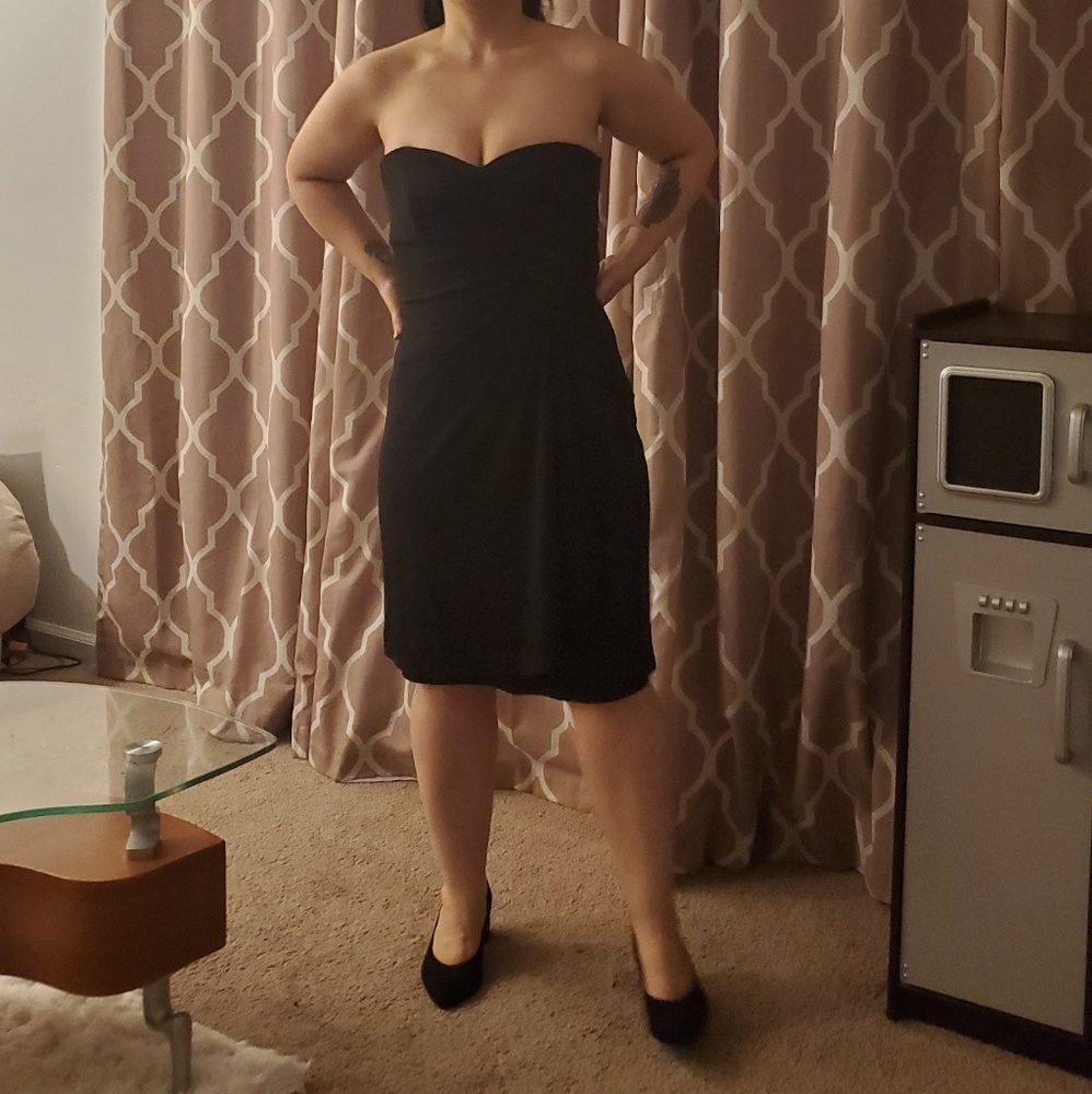 WHBM SZ 8 Black Strapless Sweetheart Dress